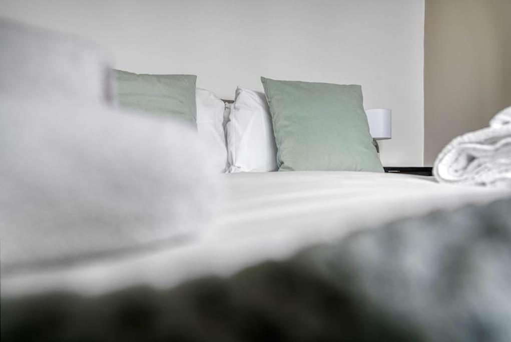 Stylish Home - Fast Wi-Fi-Free Parking ノッティンガム エクステリア 写真