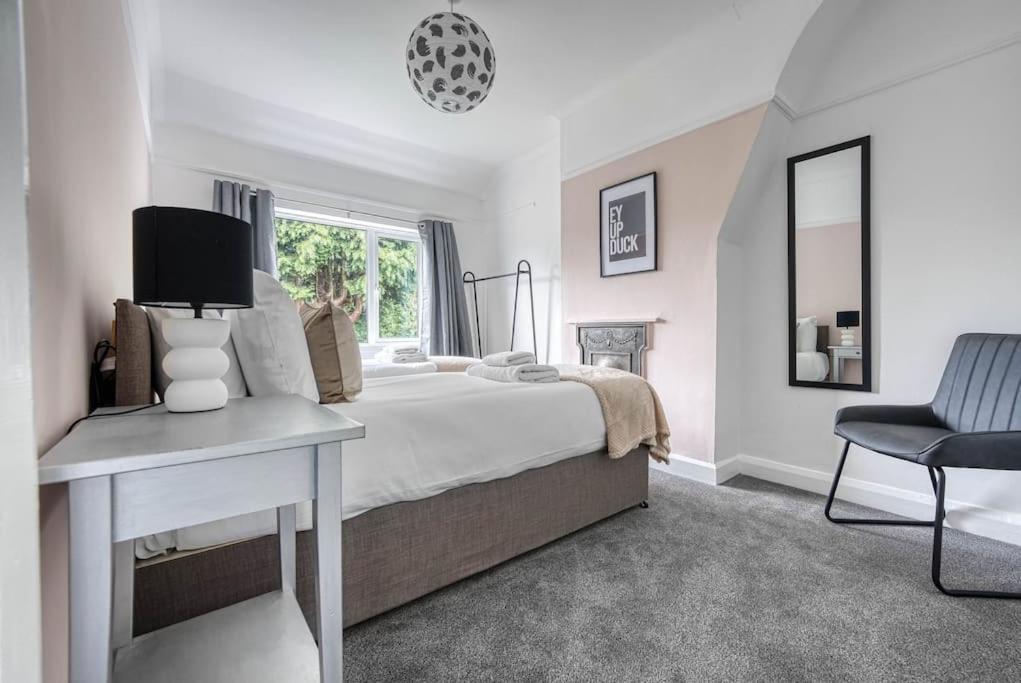 Stylish Home - Fast Wi-Fi-Free Parking ノッティンガム エクステリア 写真