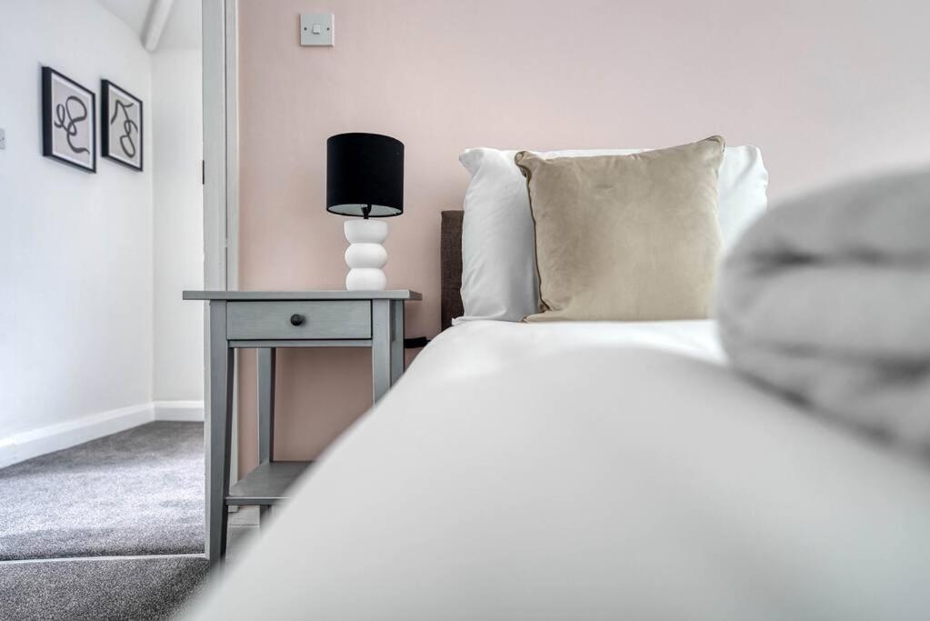 Stylish Home - Fast Wi-Fi-Free Parking ノッティンガム エクステリア 写真